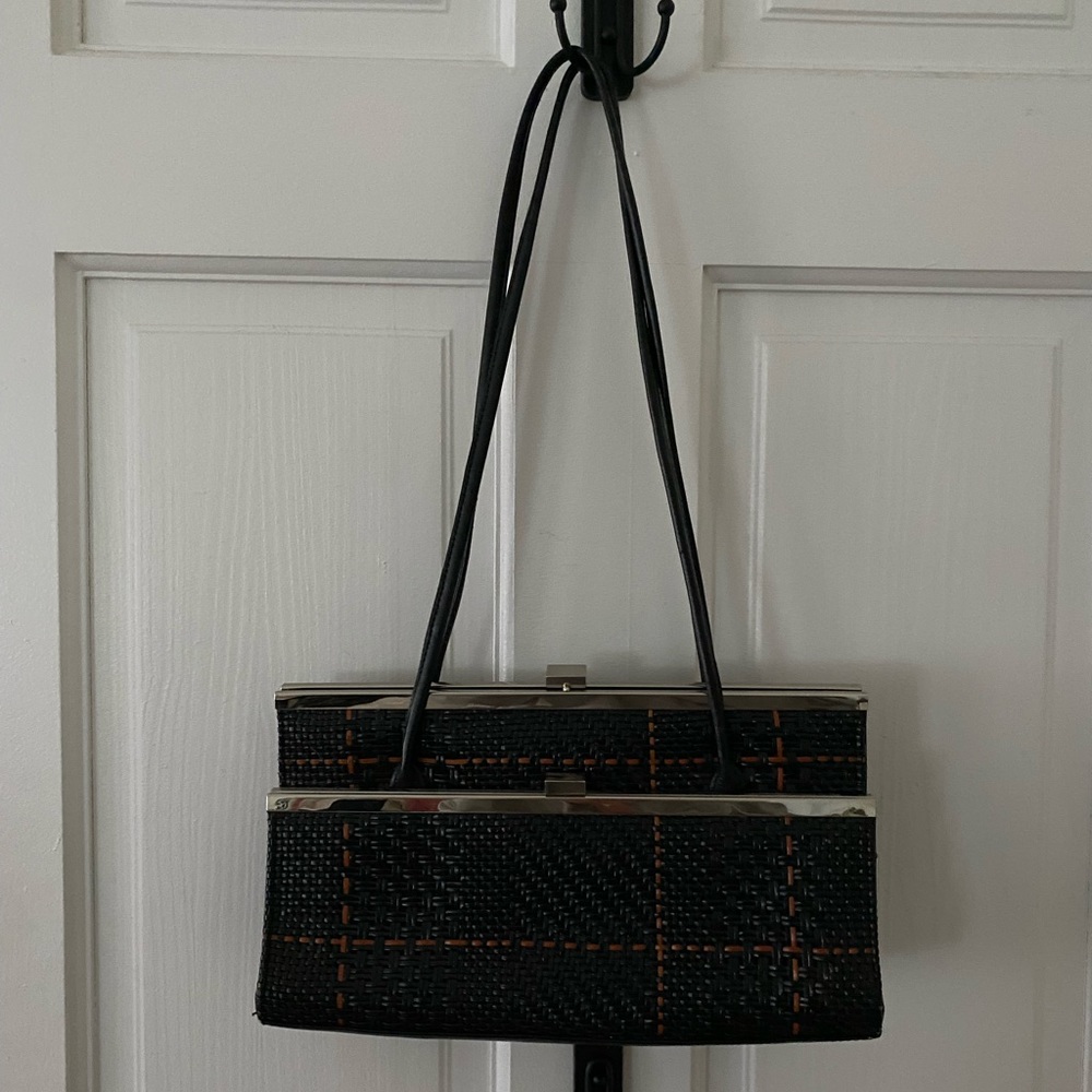 Vintage straw shoulder bag